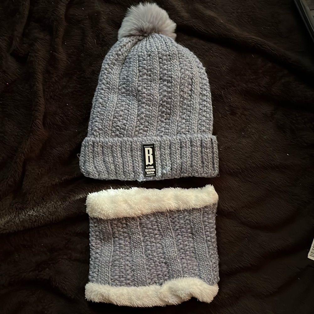 Winter hat and neck warmer